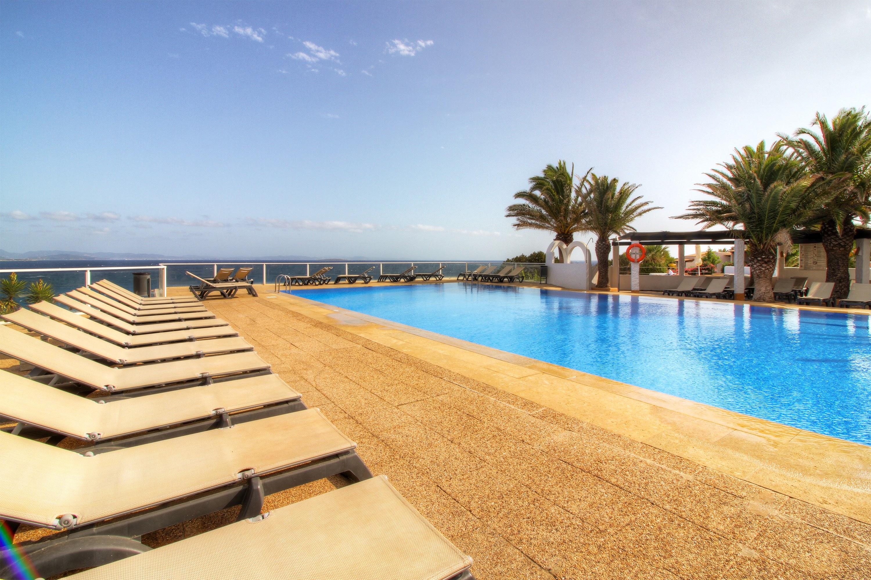 Hotel Club Sunway Punta Prima Es Pujols Esterno foto