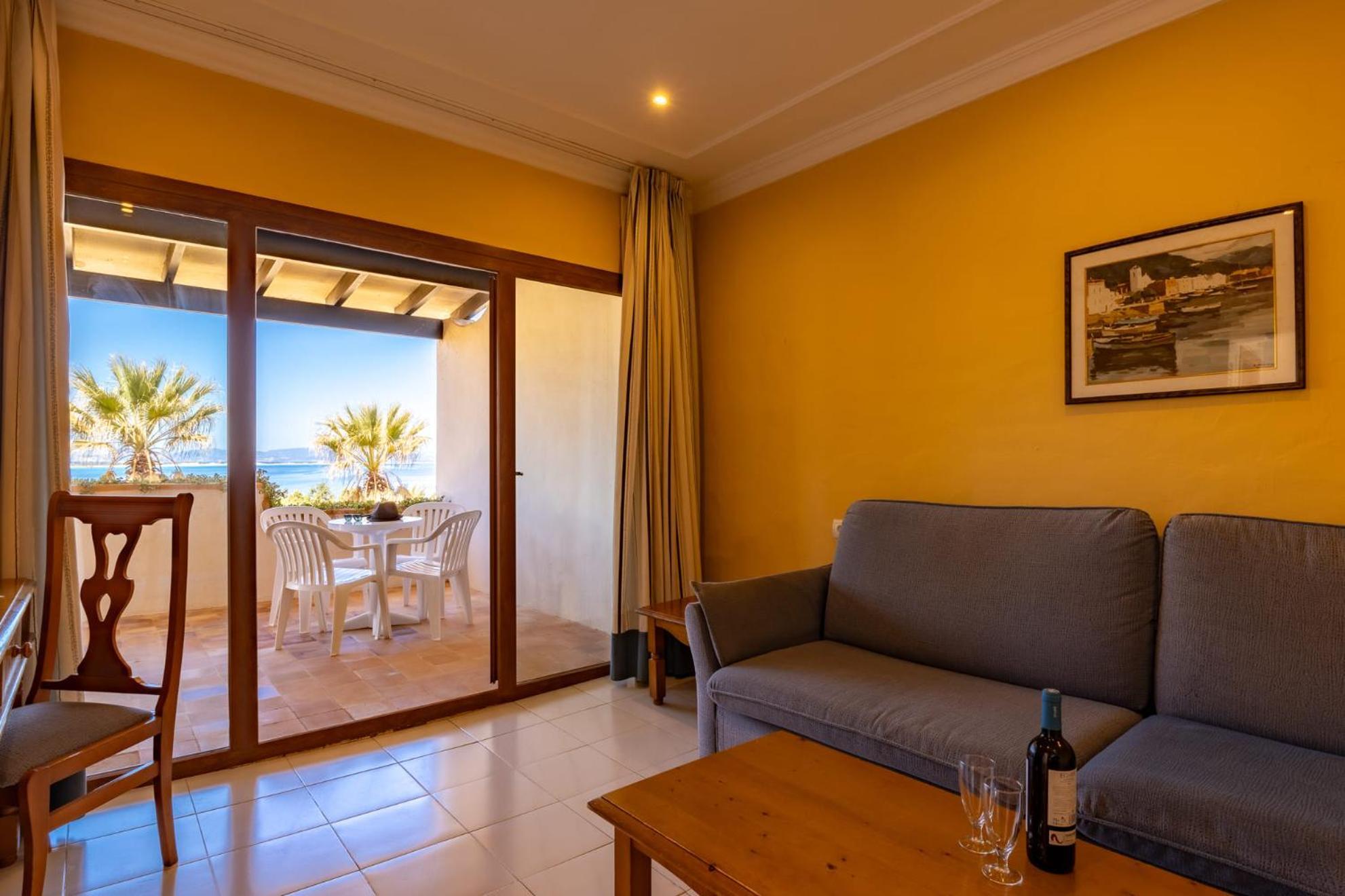 Hotel Club Sunway Punta Prima Es Pujols Esterno foto