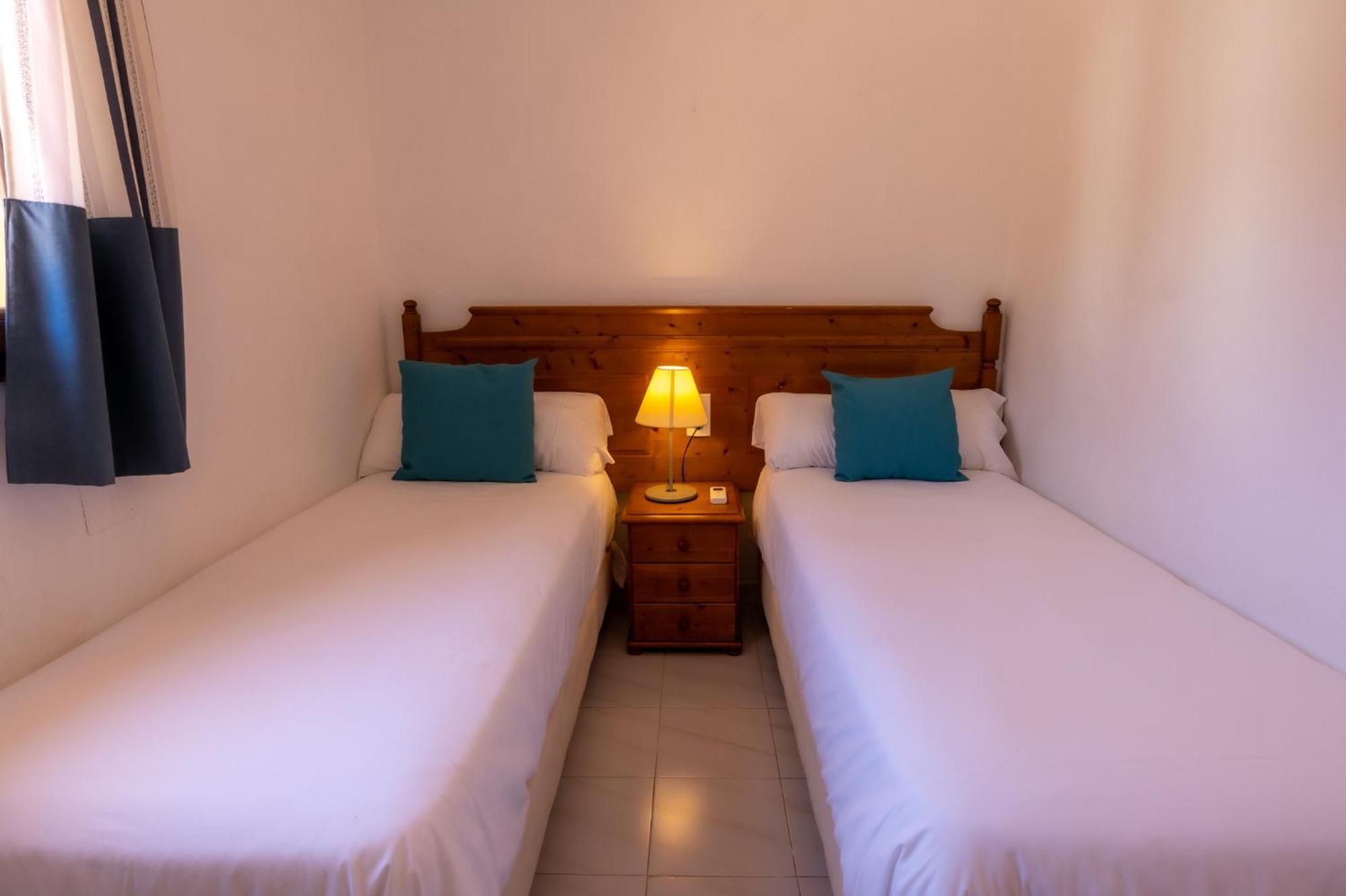 Hotel Club Sunway Punta Prima Es Pujols Esterno foto