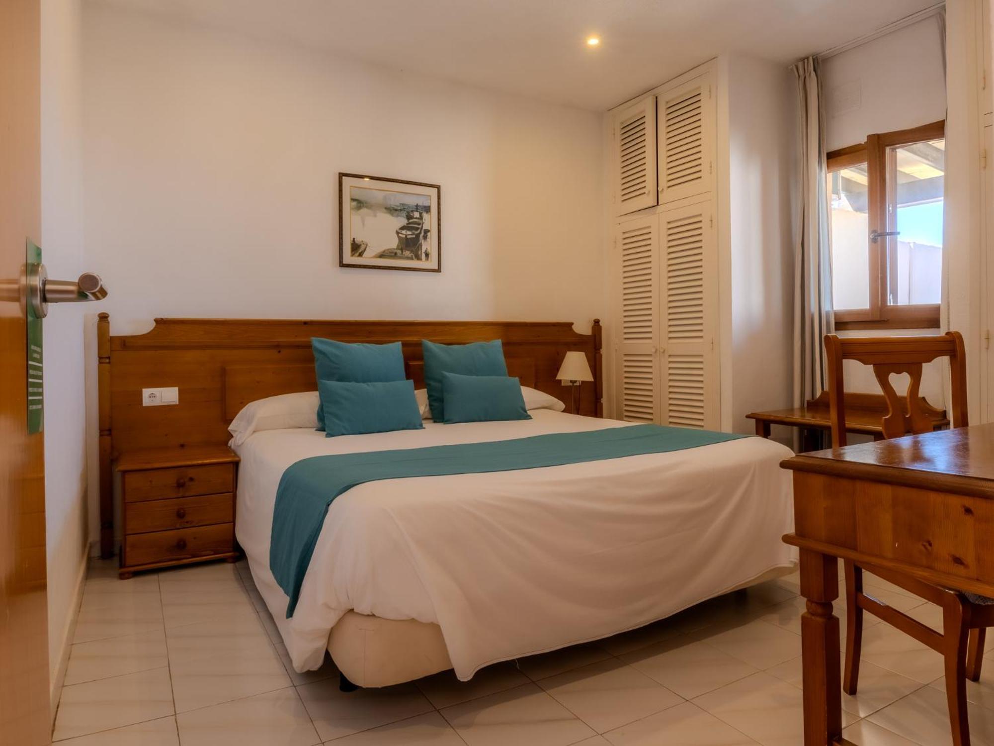 Hotel Club Sunway Punta Prima Es Pujols Esterno foto
